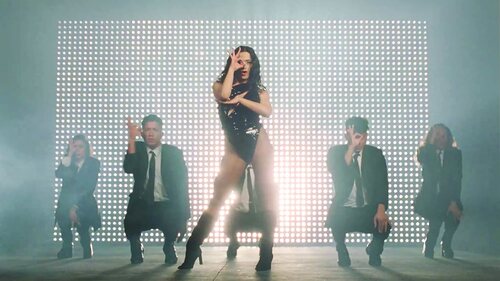 Chanel Terrero en el videoclip de 'SloMo'