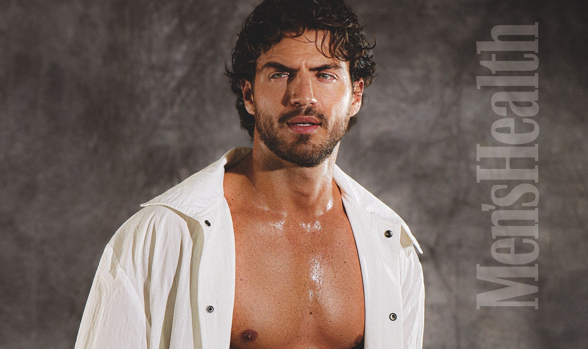 Maxi Iglesias posa en calzoncillos para Men's Health