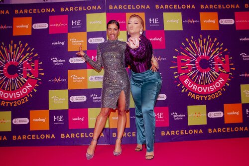 Chanel y Ronela, posando en el photocall de la Barcelona Eurovision Party