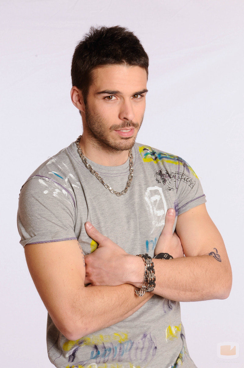 Álex Barahona en una foto promocional de la tercera temporada de 'Física o Química'