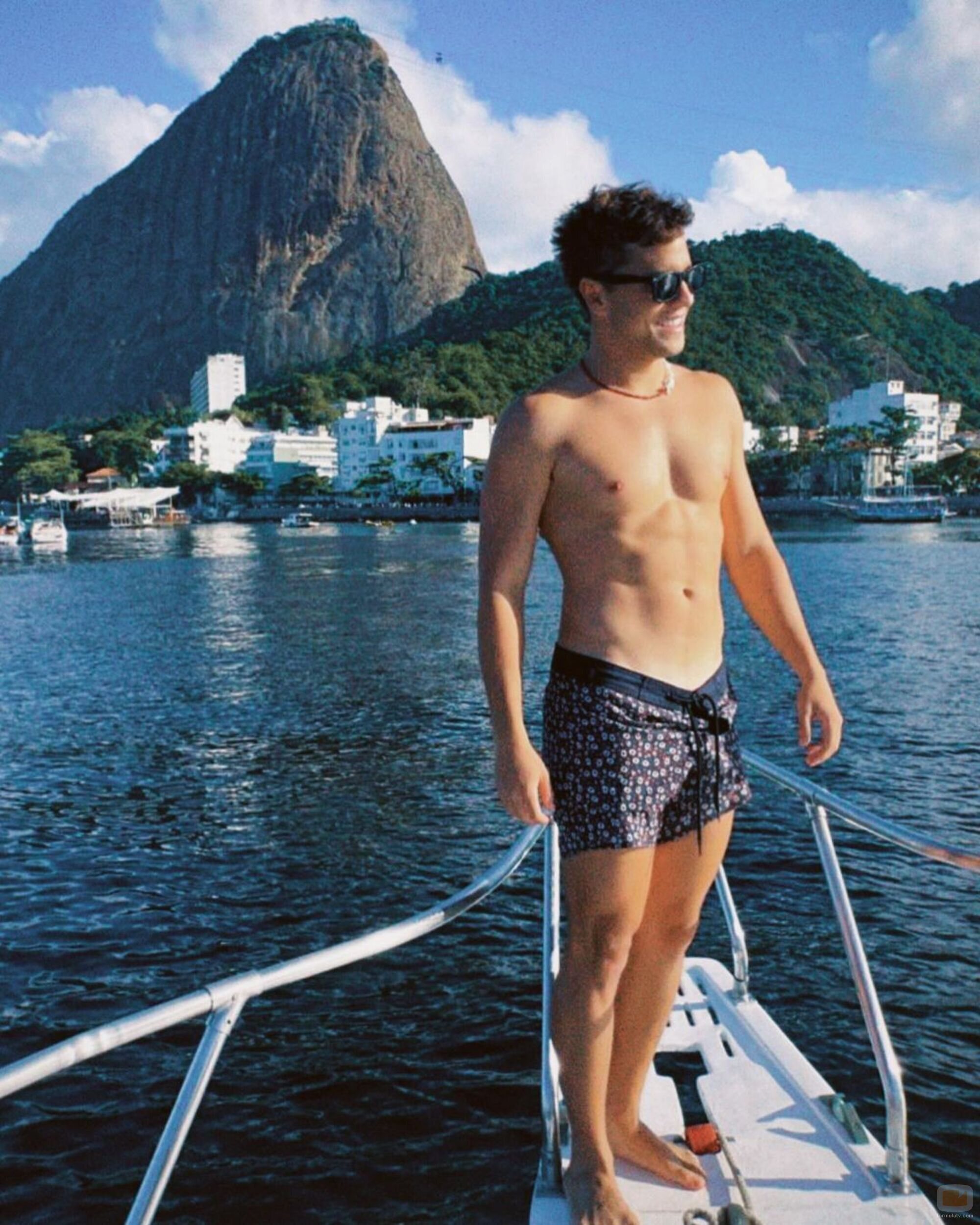 André Lamoglia, en bañador, en Río de Janeiro