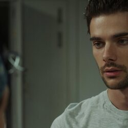 Álvaro Rico como Gabriel en la temporada 4 de 'Madres. Amor y vida'