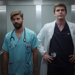 Jordi Coll y Eric Masip en la temporada 4 de 'Madres. Amor y vida'