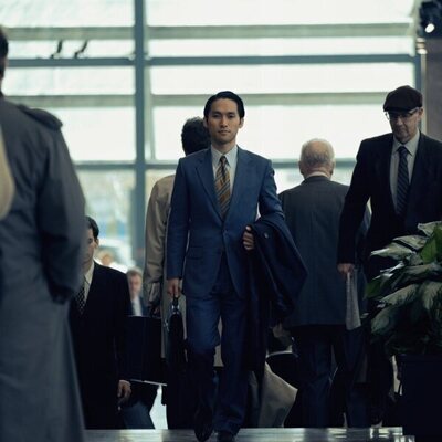 Jin Ha es Solomon en 'Pachinko'