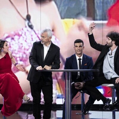 Los finalistas de la segunda edición de 'Secret Story' junto a Carlos Sobera
