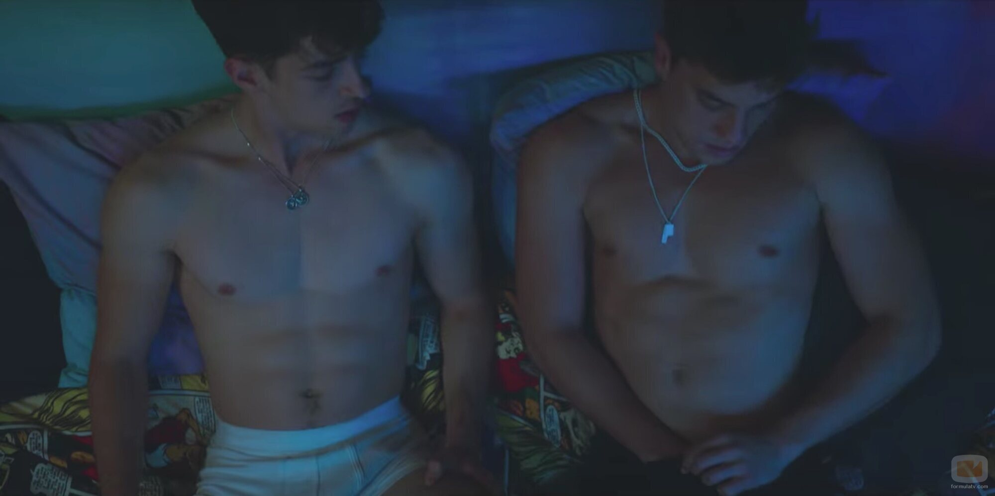 Patrick e Iván, masturbándose en la temporada 5 de 'Élite'