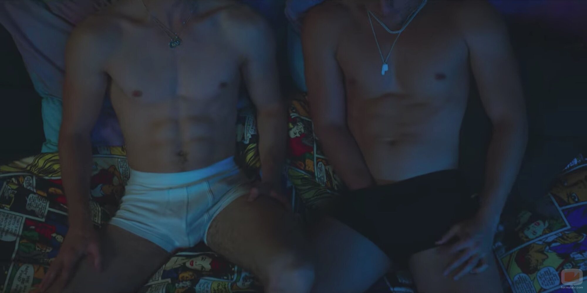 Manu Ríos y André Lamoglia, marcando paquete en 'Élite 5'