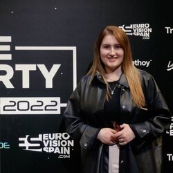 Rosa Linn visita la PreParty 2022 de Madrid