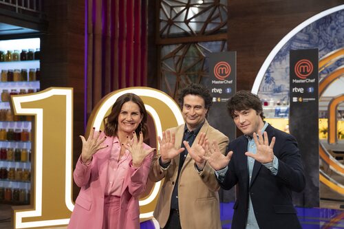 Los jueces de 'MasterChef', celebrando la décima edición