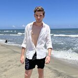 Ignacio de Borbón posa en las playas de 'Supervivientes 2022'