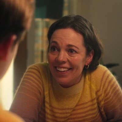 Olivia Colman es Sarah Nelson en 'Heartstopper'