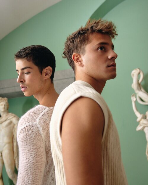 Manu Ríos y André Lamoglia son Patrick e Iván en 'Élite 5'