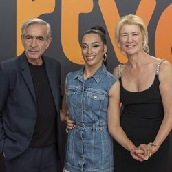 Imanol Arias y Ana Duato, junto a Chanel Terrero