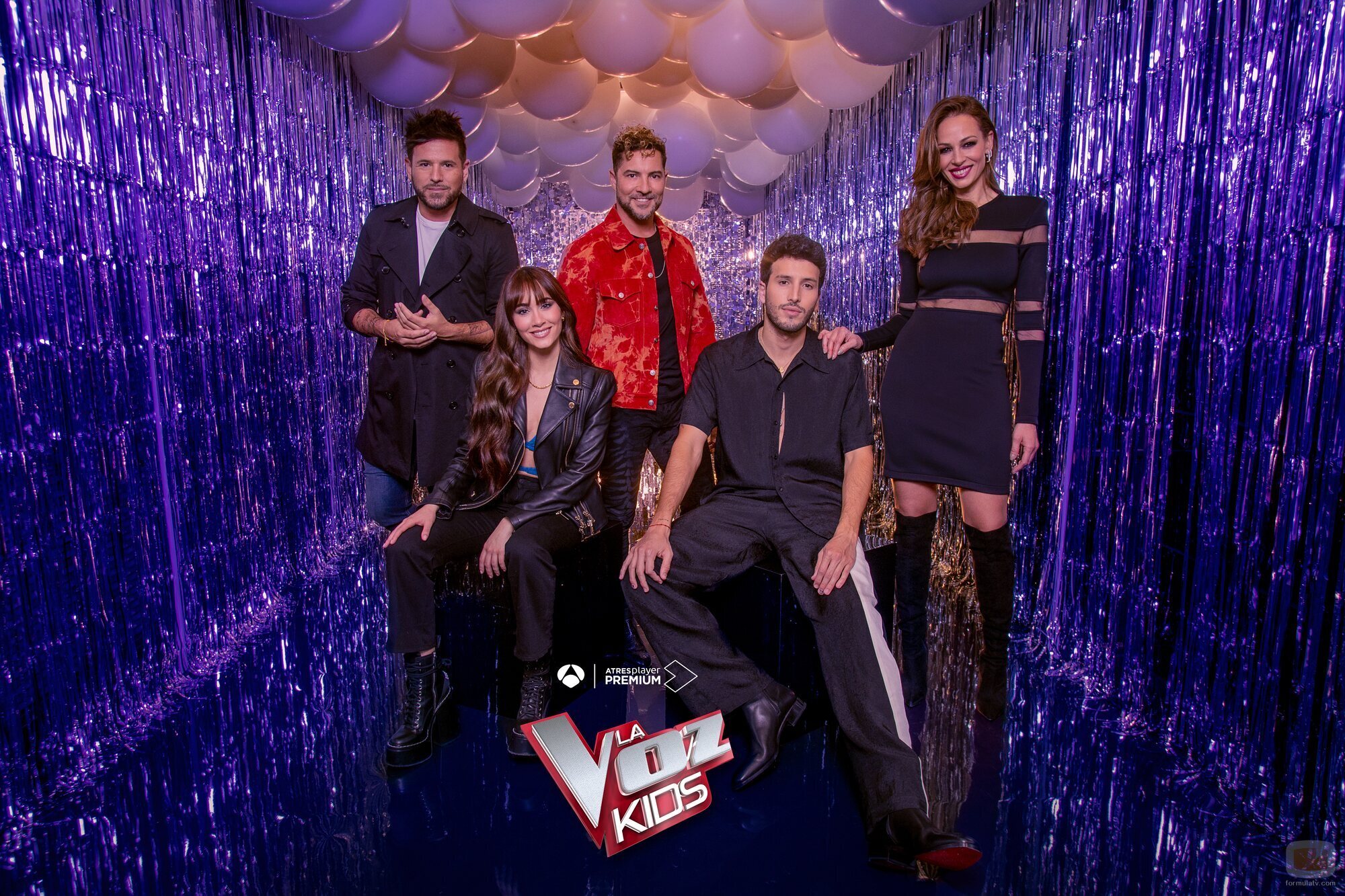 Cartel oficial de 'La Voz Kids 7', con la presentadora y los cuatro coaches