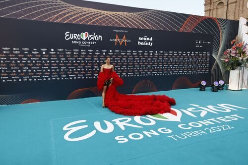 La Turquioise Carpet de Eurovisión 2022 recibe a Chanel Terrero