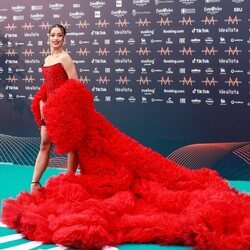 Chanel Terrero, con su vestido rojo en la Turquoise Carpet de Eurovisión 2022