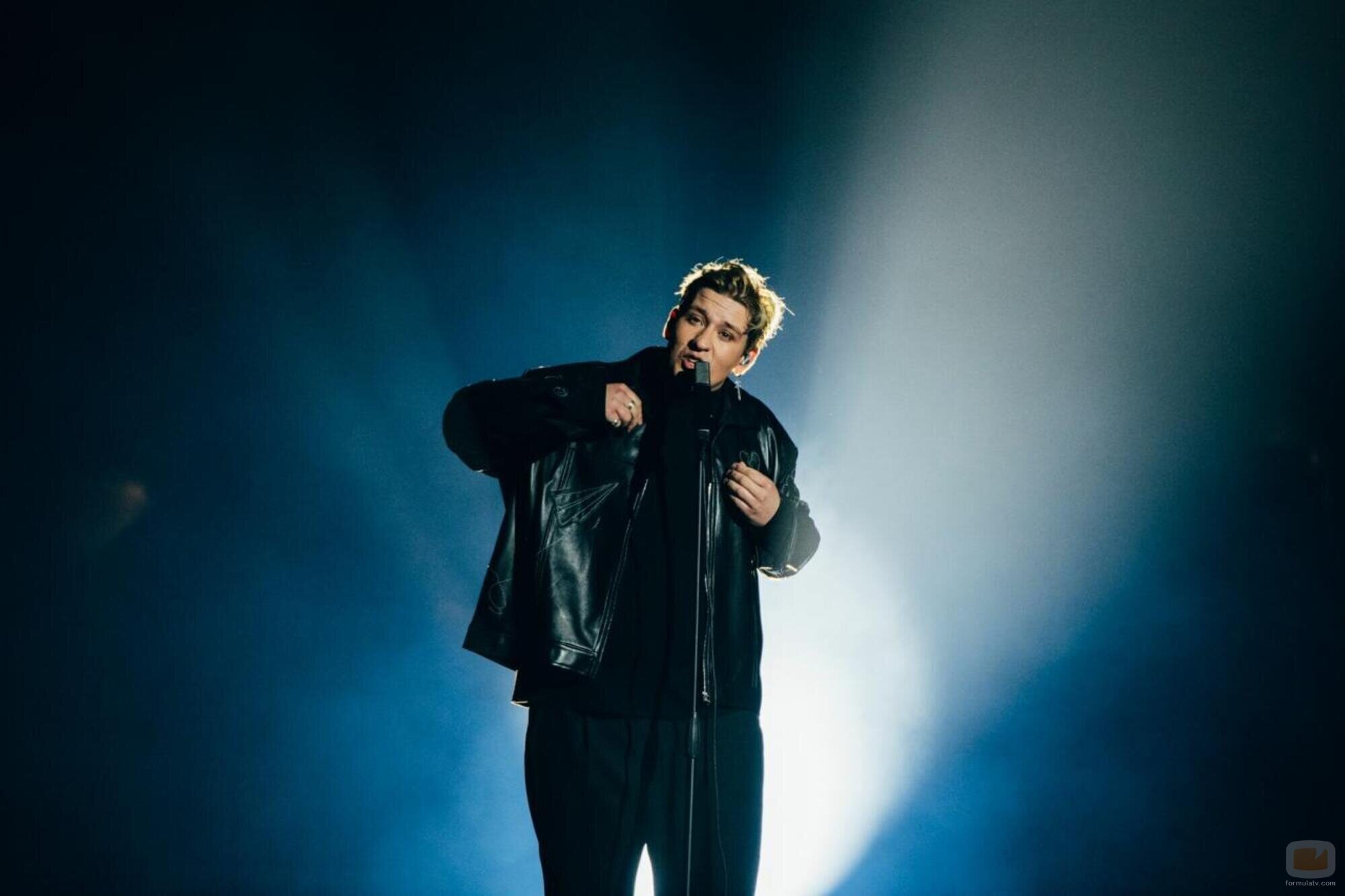 Marius Bear, representante de Suiza, en la Semifinal 1 de Eurovisión 2022