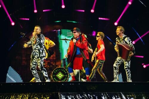 Zdob si Zdub y Fratii Advahov, representantes de Moldavia, en la Semifinal 1 de Eurovisión 2022