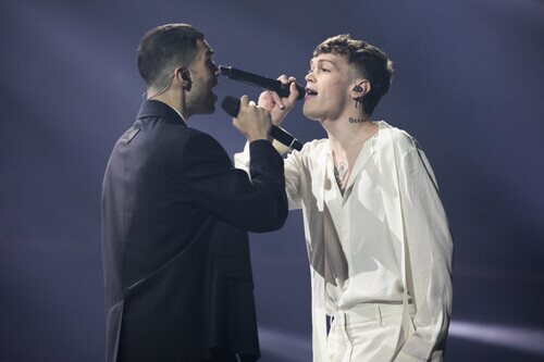 Mahmood y Blanco, representantes de Italia, en la Final de Eurovisión 2022
