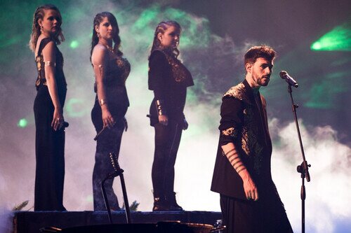 Alvan y Ahez, representantes de Francia, en la Final de Eurovisión 2022