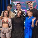 Chanel Terrero posa junto a sus bailarines tras Eurovisión 2022