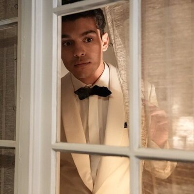 Anthony Keyvan como Rahim en 'Con amor, Victor'