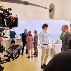 Fernando Lindez, junto al equipo de rodaje, en 'Escándalo. Relato de una obsesión'