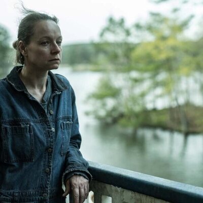 Samantha Morton es Dee en 'Tales of the Walking Dead'