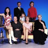 La familia Alcántara-Fernández, al completo