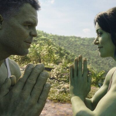 Hulk y Hulka, juntos en gesto armonioso en 'She-Hulk: Abogada Hulka'