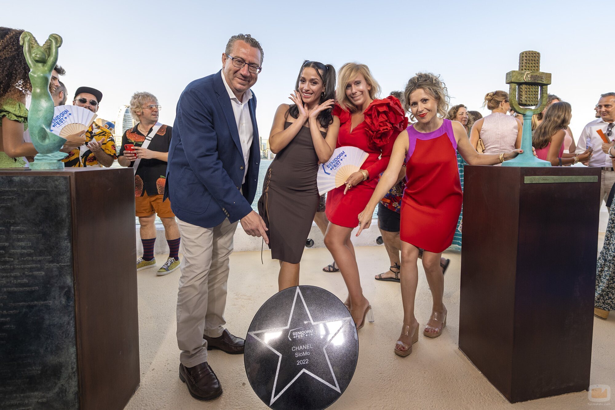 Chanel inaugura su estrella en el Mirador de la Música de Benidorm