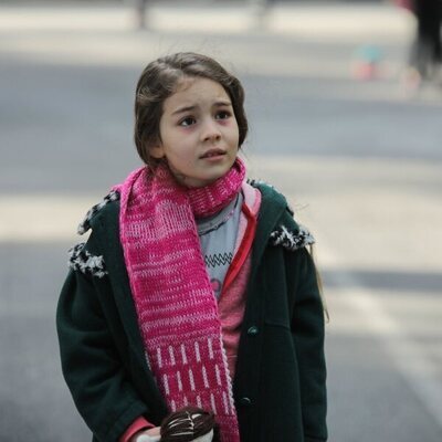 Aylin Akpinar interpreta a Emel Eren en 'Hermanos'