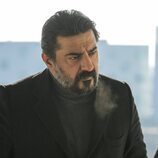 Celil Nalçakan, como el malvado Akif Atakul en 'Hermanos'
