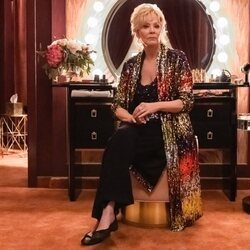 Jean Smart es Debroah Vance