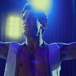 Jaime Lorente protagoniza un show como Ángel Cristo en 'Cristo y Rey'