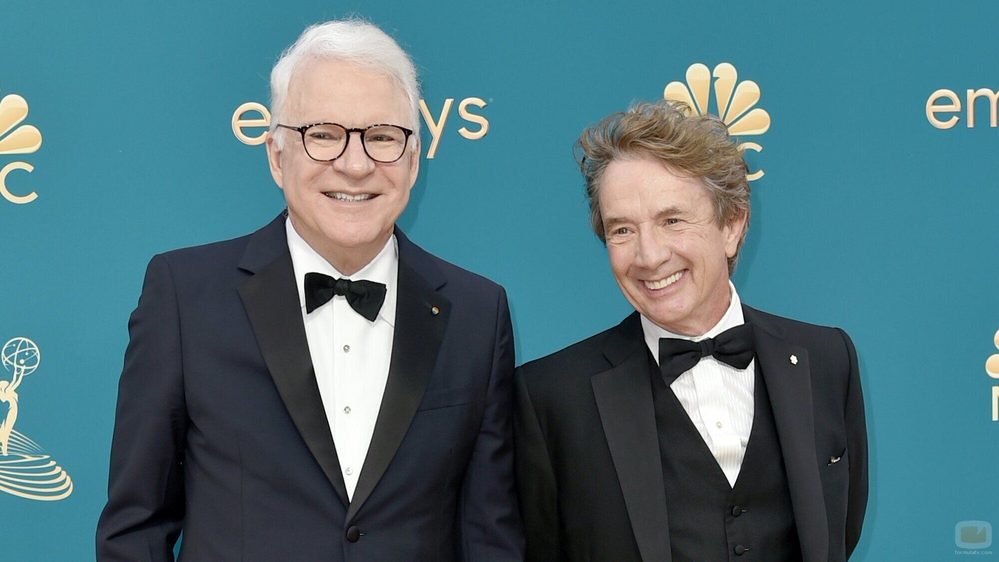 Steve Martin y Martin Short posan antes de la gala de los Premios Emmy 2022
