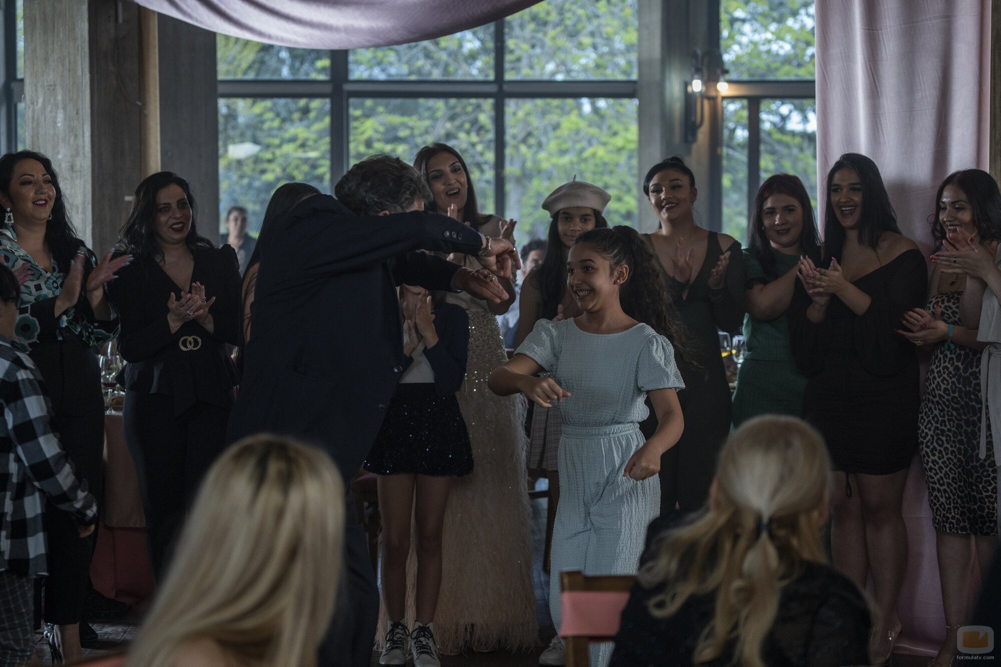 Una fiesta en 'La novia gitana'
