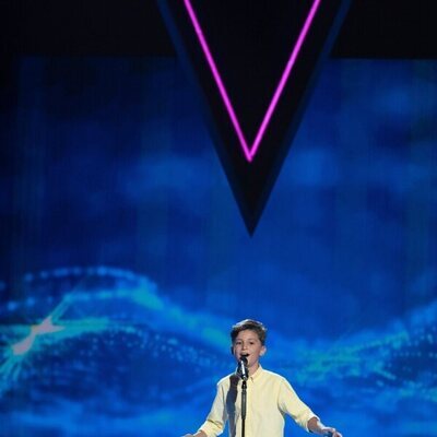 Carlos Higes, cantando en 'La Voz Kids 2022'