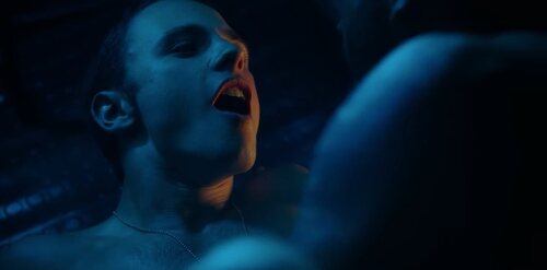 Abel (Iván Pellicer) siente placer en 'Sagrada familia'