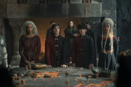 Baela, Jacaerys, Lucerys y Rhaena en el 1x10 de 'La Casa del Dragón'