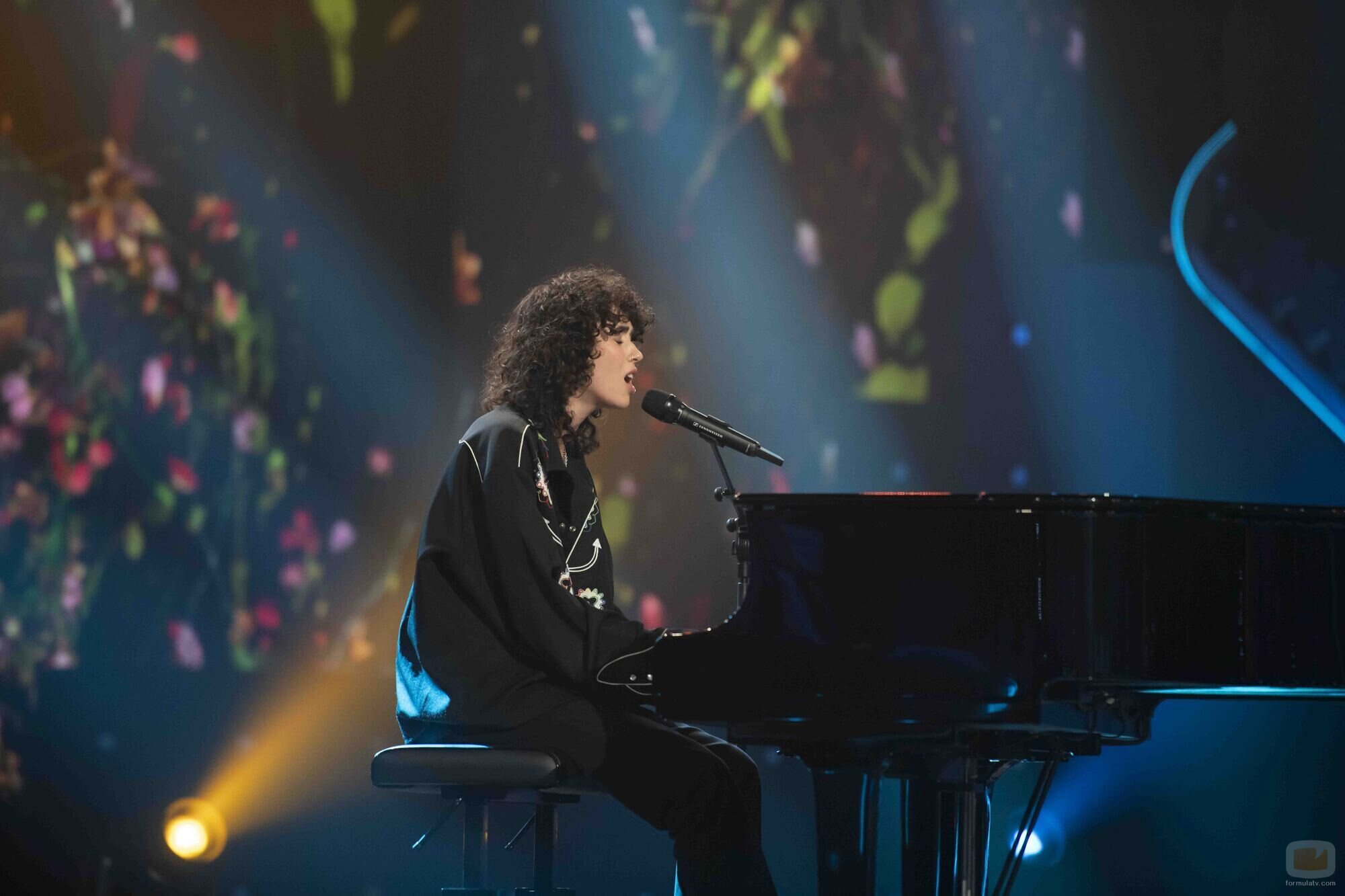 Alice Wonder actúa en la gala especial del Benidorm Fest 2023