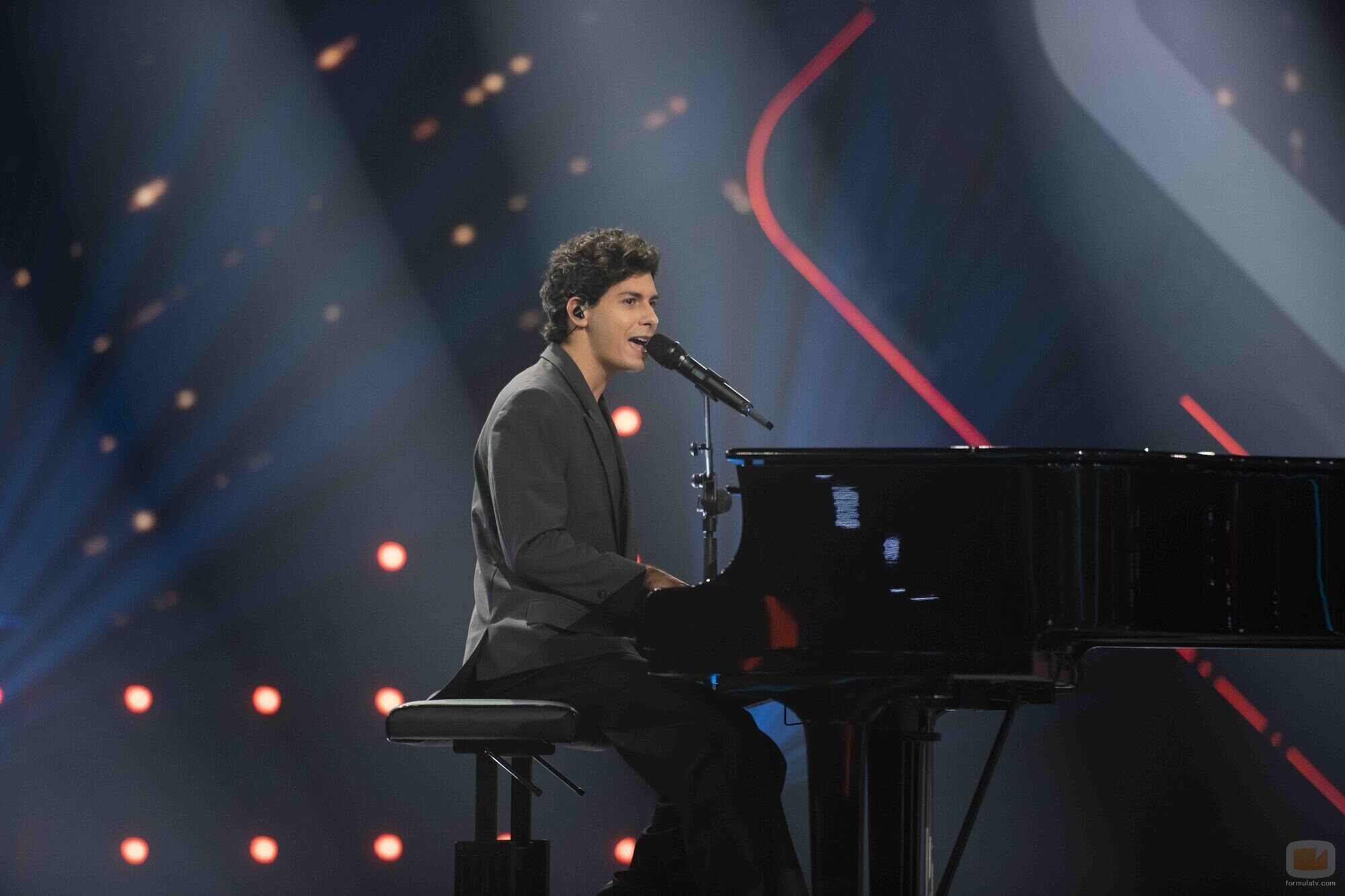 Alfred García actúa en la gala especial del Benidorm Fest 2023