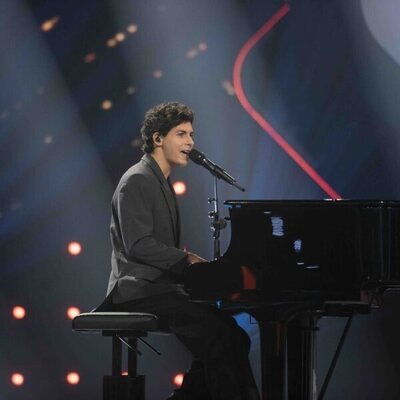 Alfred García actúa en la gala especial del Benidorm Fest 2023