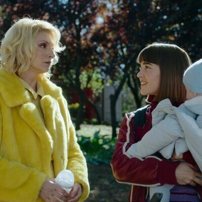 Najwa Nimri y Carla Campra en 'Sagrada Familia'