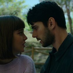 Carla Campra y Álvaro Rico en la temporada 1 de 'Sagrada familia'