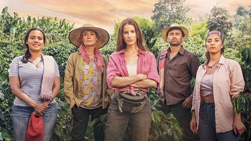 Parte del reparto de 'Café con aroma de mujer'