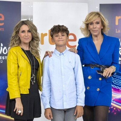 Eva Mora, Carlos Higes y María Eizaguirre, en la presentación de "Señorita"