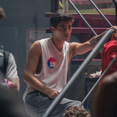 Omar (Quique González), en una secuencia de 'UPA Next'