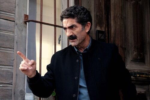Zafer Erguvan es el padre de Ceylin, Aylin e Inci en 'Secretos de familia'