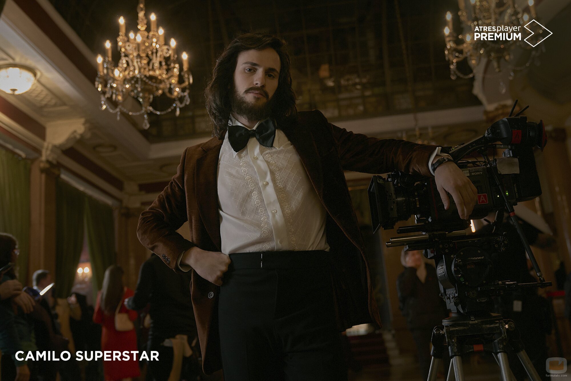 Alejandro Jato como Camilo Sesto en 'Camilo Superstar'